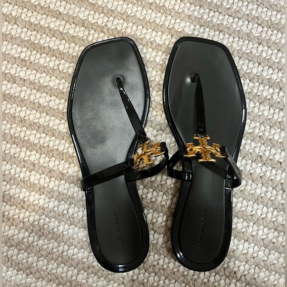 TORY BURCH Mini Miller Jelly Thong Sandals - Picture 2 of 7